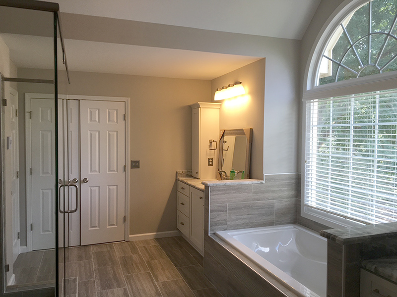 bathroom tub